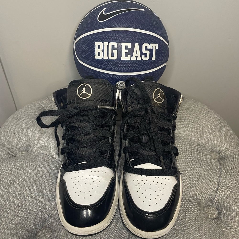 Boys Black and White Nike size 13C normal wear great condition.